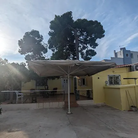 λευτέρης * Isthmia