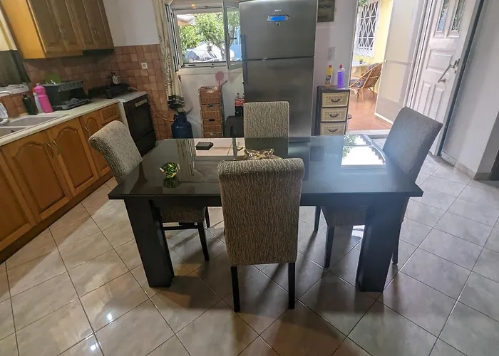 בית נופש λευτέρης איסטמיה